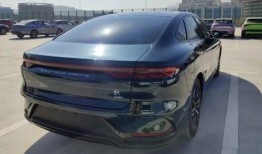 比亚迪汉的最新爆料,颠覆性能与智能科技，引领新能源汽车新篇章